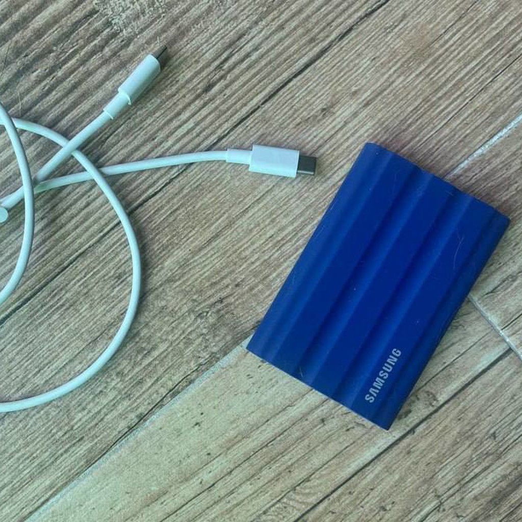 Samsung Portable SSD T7 Shield