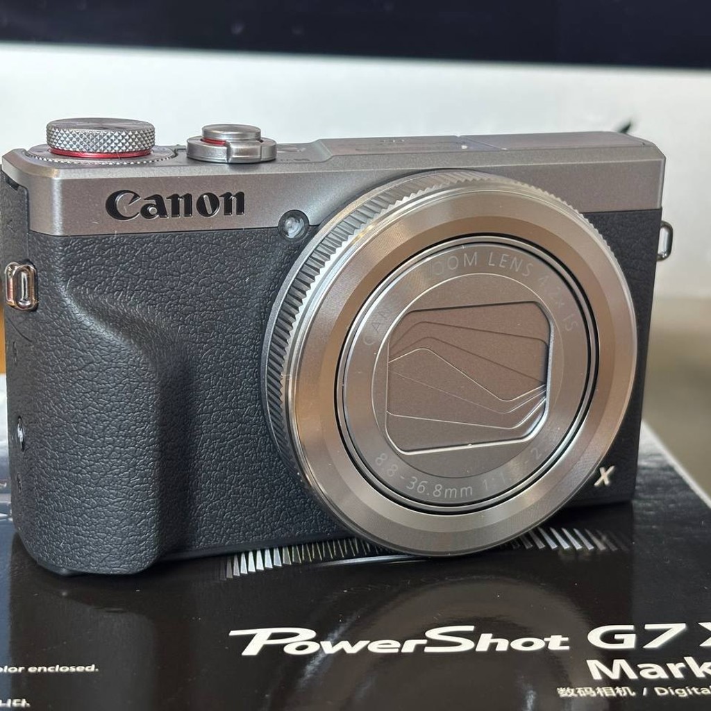 Фотоаппарат Canon PowerShot G7X Mark III