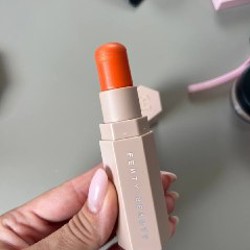 Fenty Beauty Cheeks Out Freestyle Cream Blush - Chili Mango - фото 2