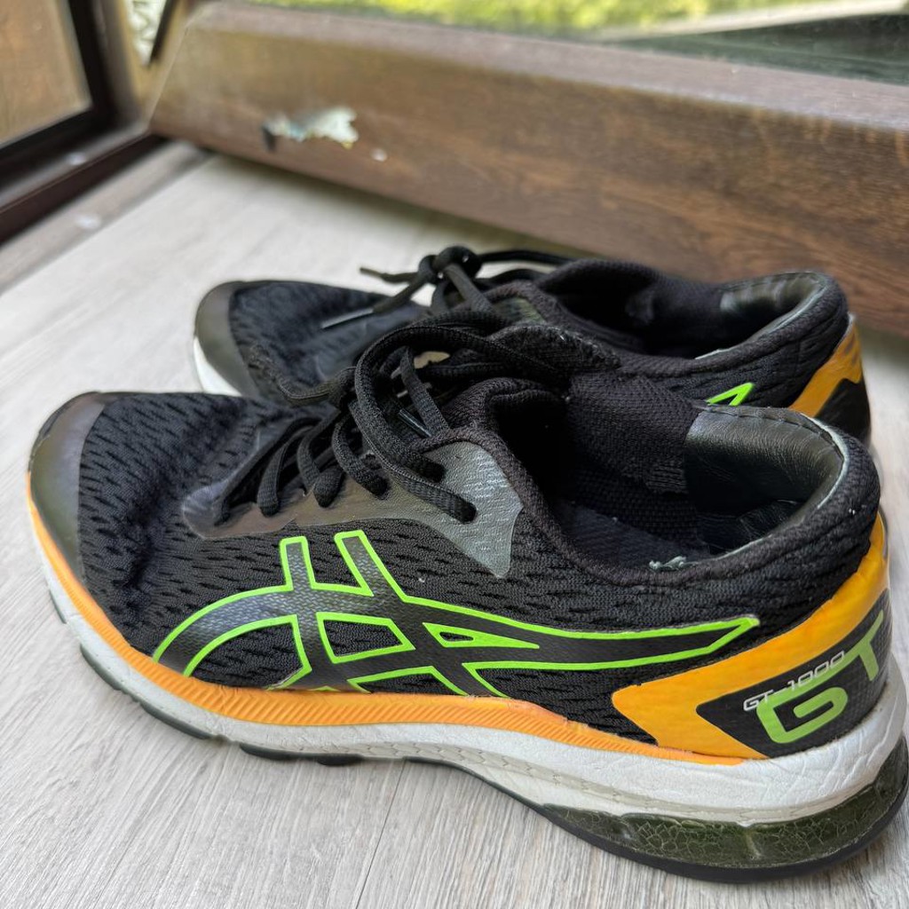 Кроссовки ASICS GT-1000