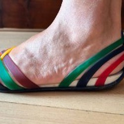 Женские сандалии-балетки Crocs Huarache Flat - фото 4