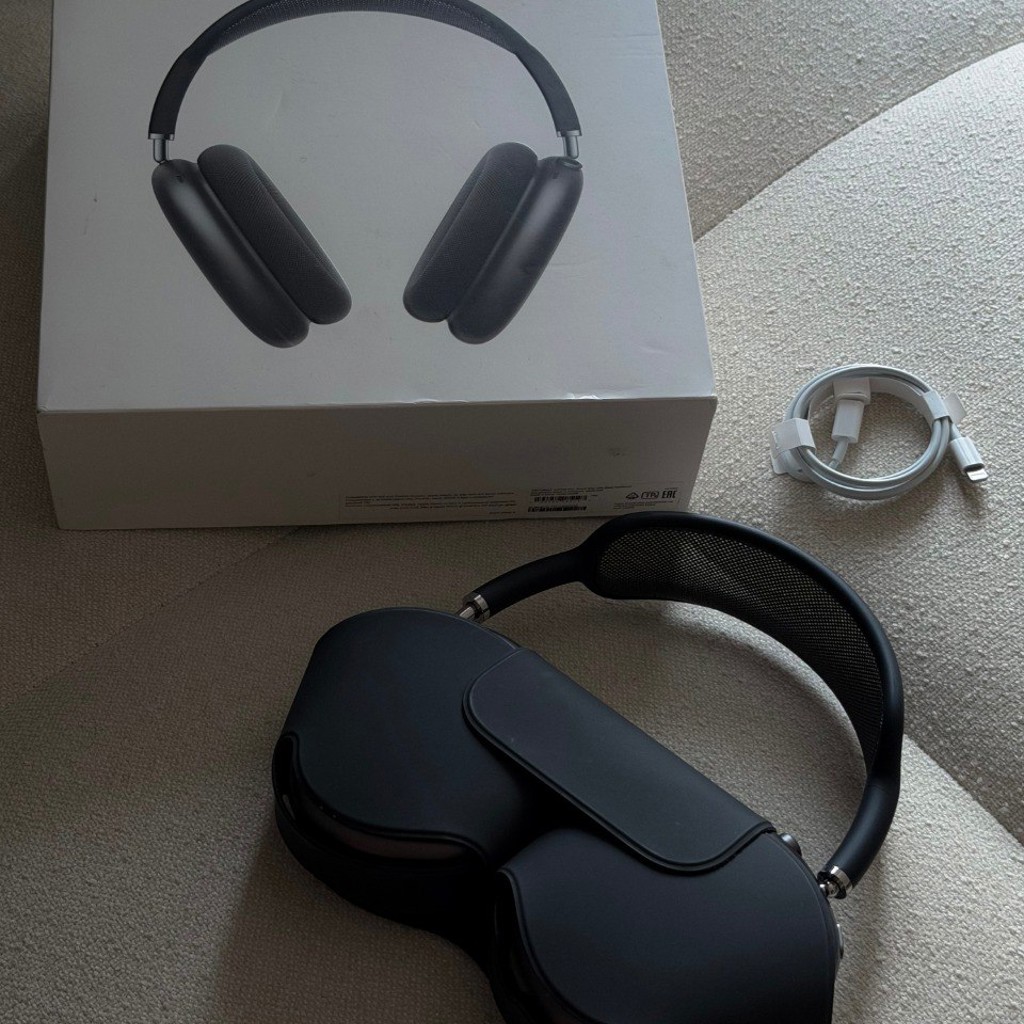 AirPods Max 1-го поколения