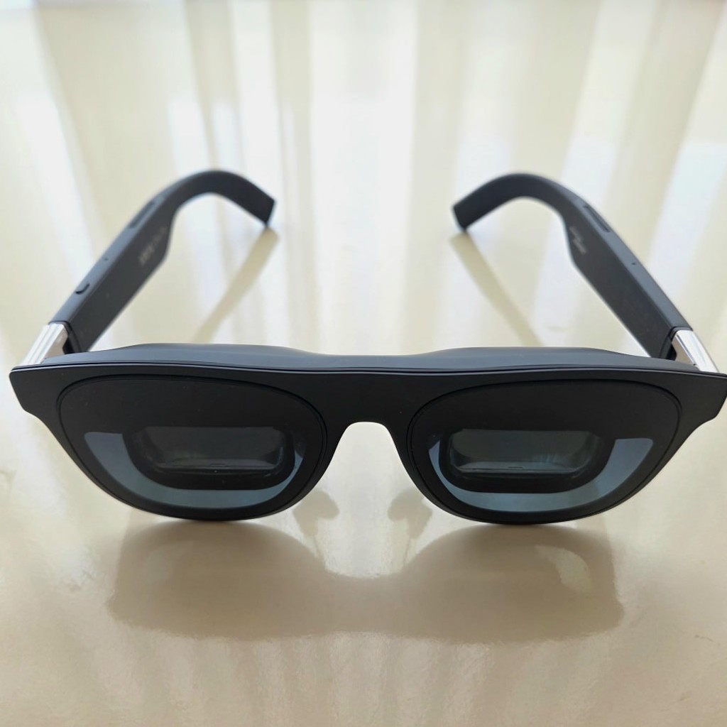 AR очки XREAL One Pro