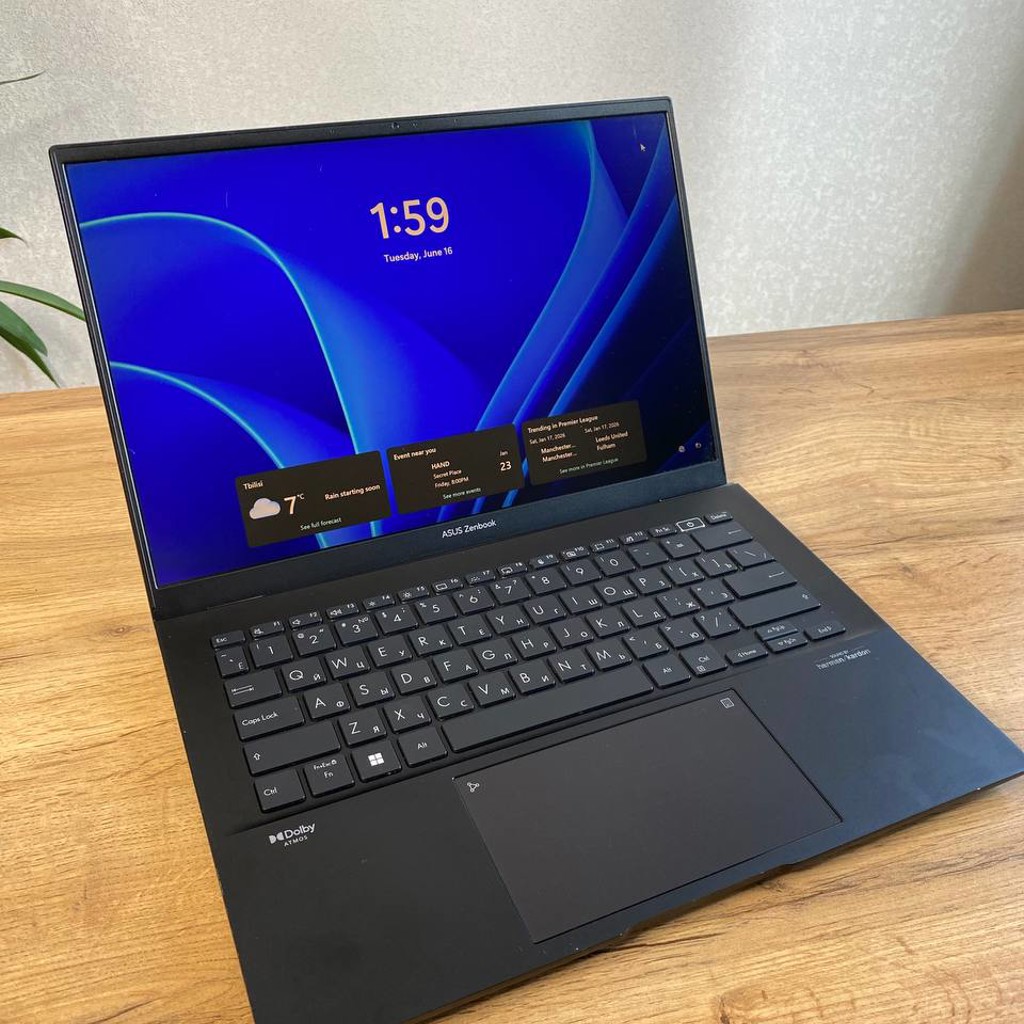 Asus Zenbook 14 (UM3402)