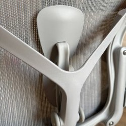Эргономичное кресло Herman Miller Aeron Remastered Size C - фото 5