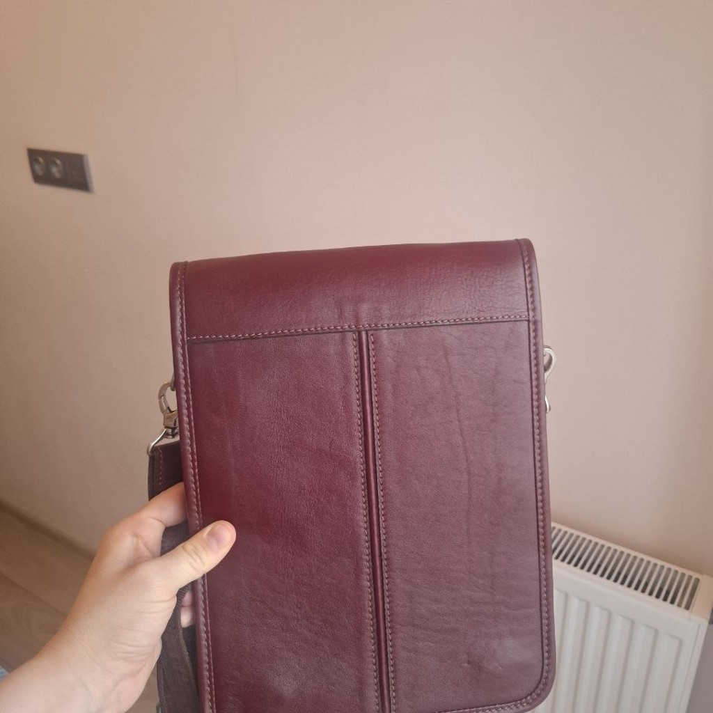 Кожаная сумка через плечо