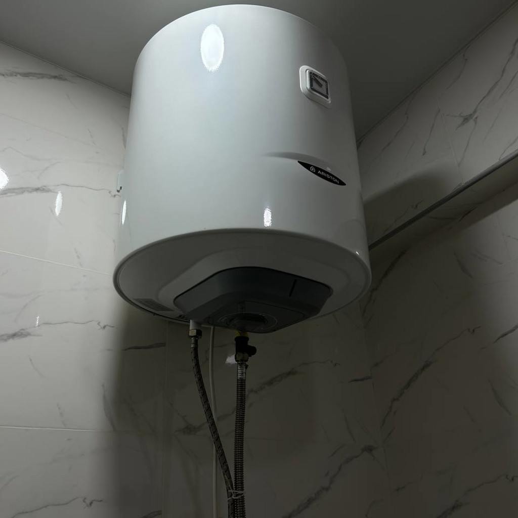 Водонагреватель Ariston