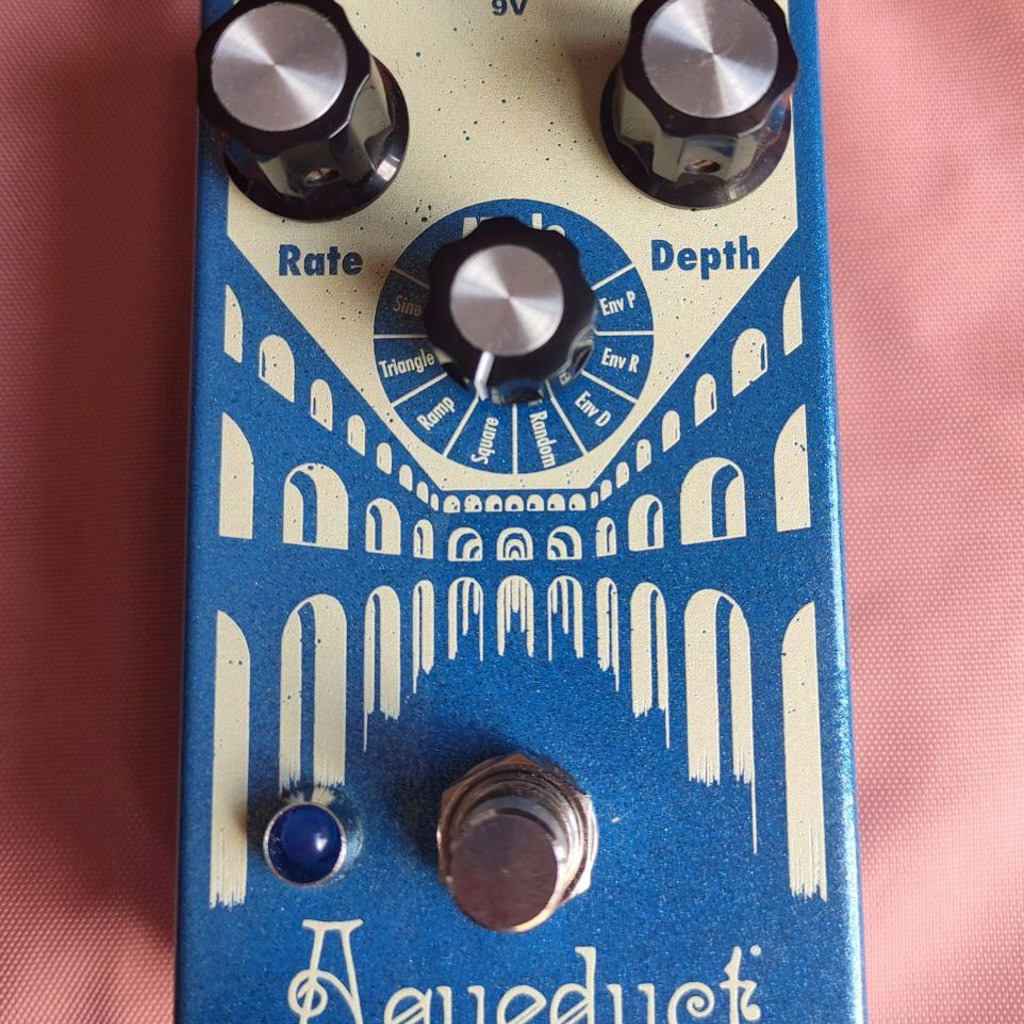 EarthQuaker Devices Aqueduct Vibrato
