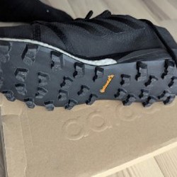 Трекинговые кроссовки adidas terrex - фото 4