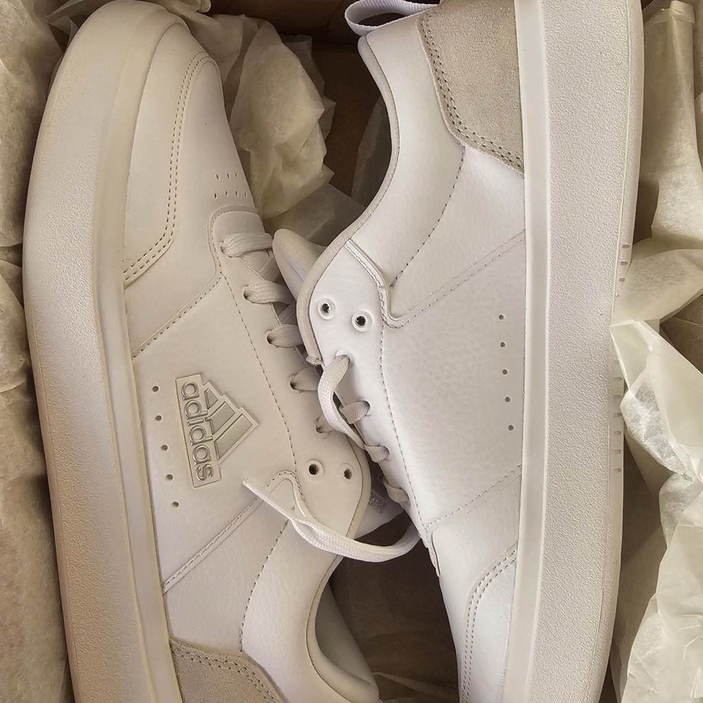 Кроссовки Adidas