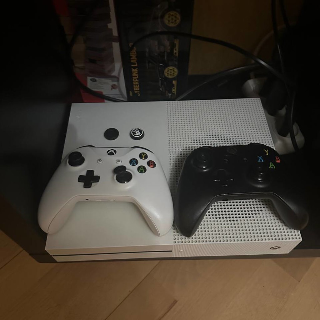 Xbox One S