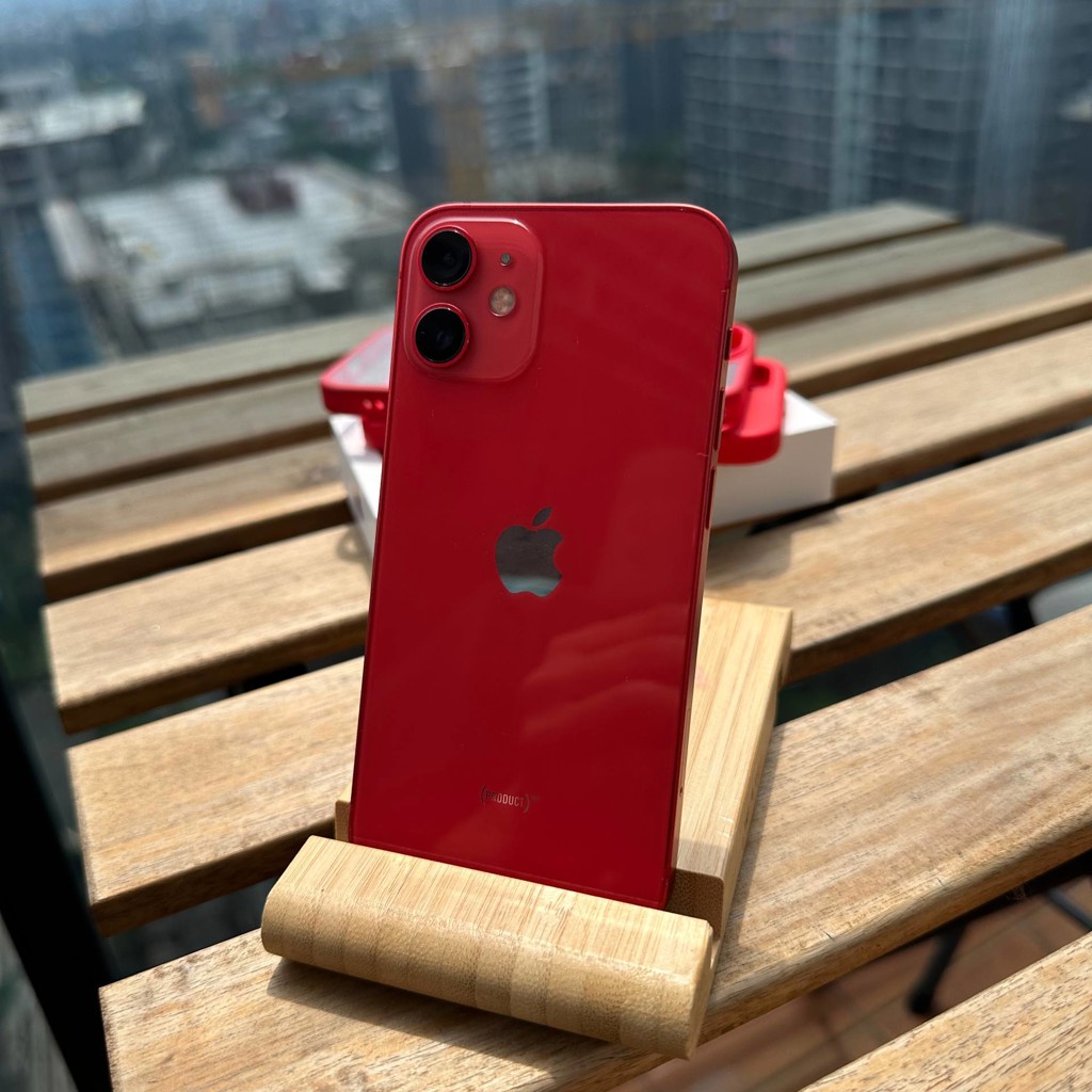 IPhone 12 mini product red