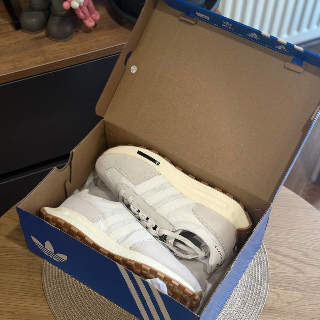 Кроссовки Adidas