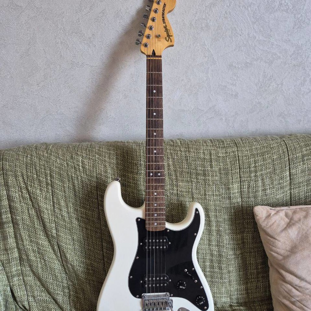 Электрогитара Fender Squier Stratocaster Affinity