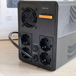 ИБП APC UPS BVX2200LI-GR - фото 2