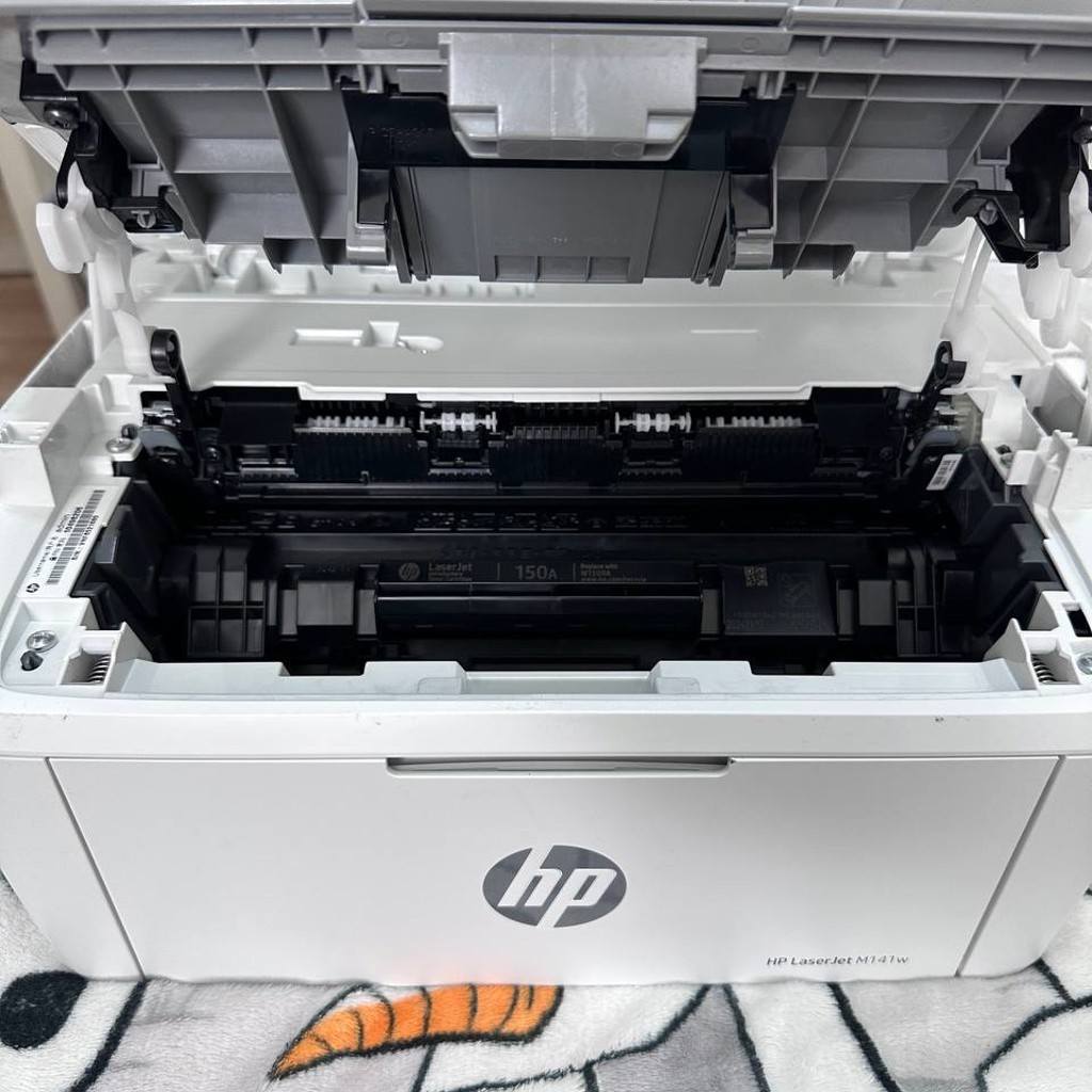 HP LaserJet MFP M141w