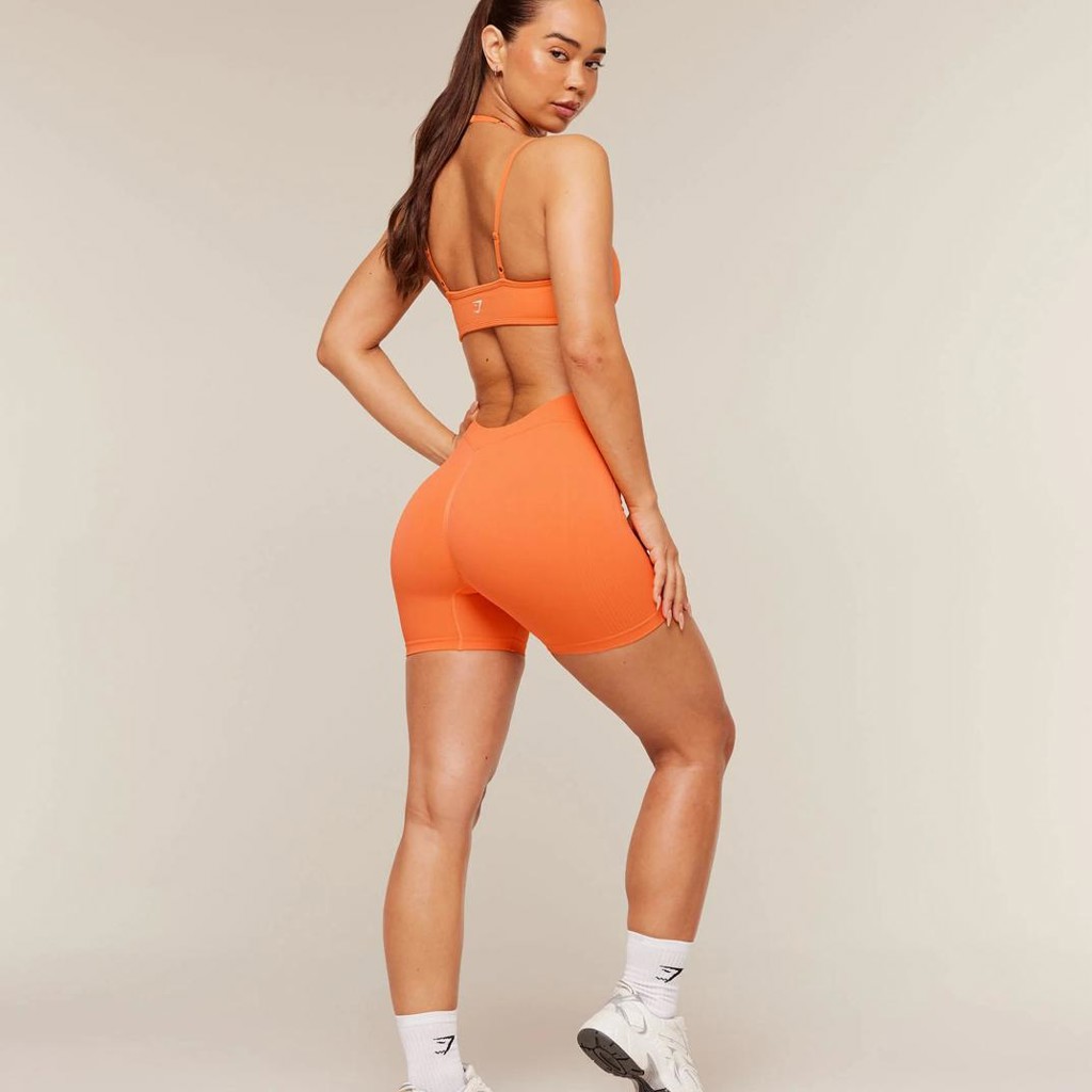 Спортивный топ и шорты GYMSHARK X BRATZ