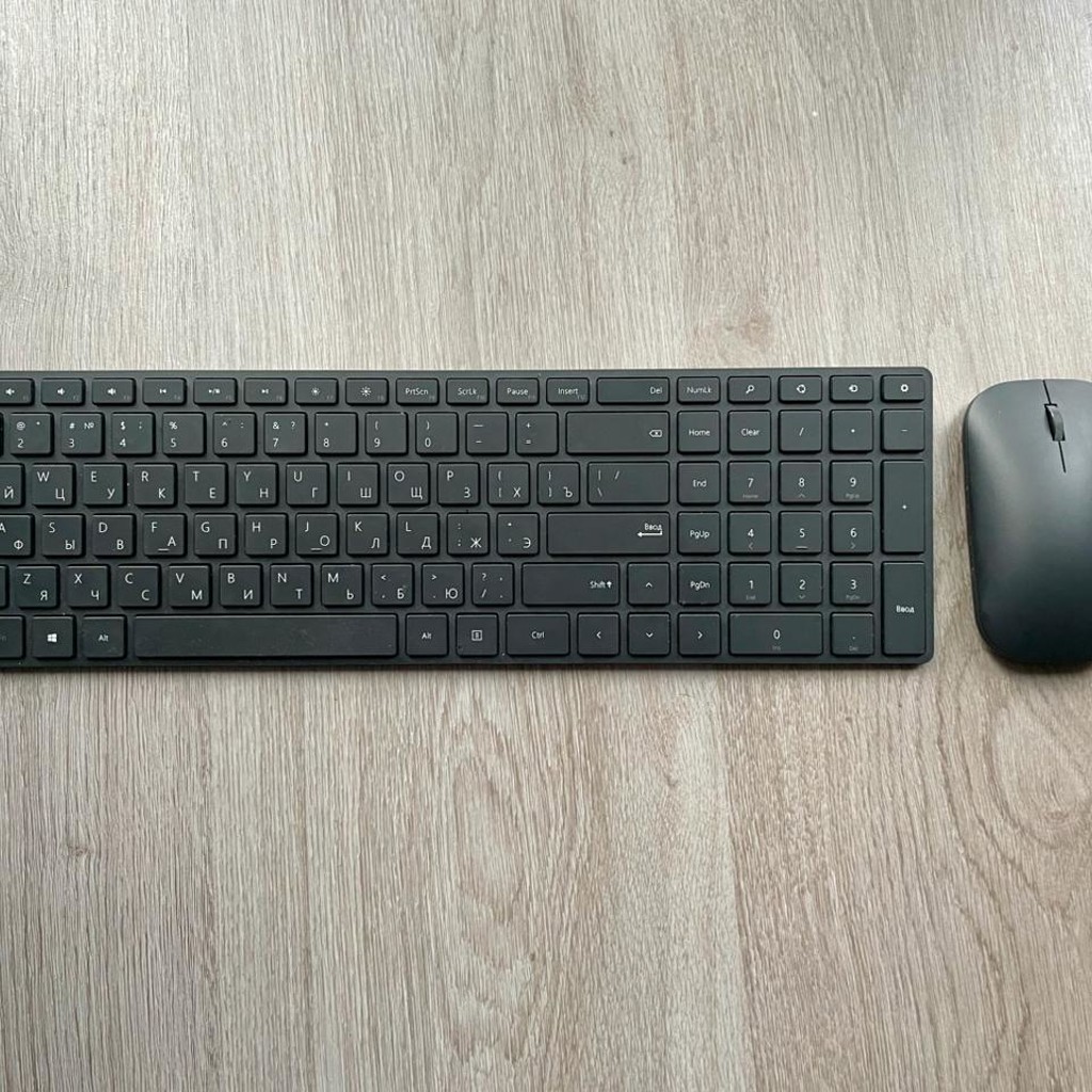 Microsoft Bluetooth Keyboard + Mouse