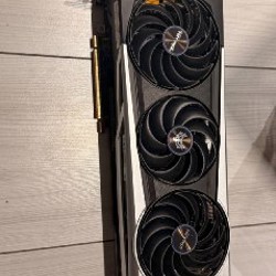 Sapphire Nitro+ RADEON RX 6700 XT - фото 2