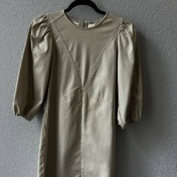 Платье из эко кожи - фото 1