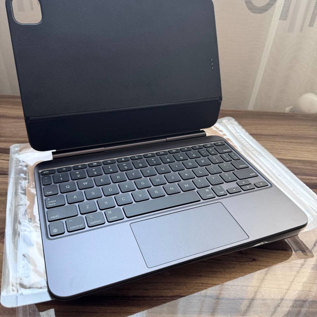 Magic Keyboard