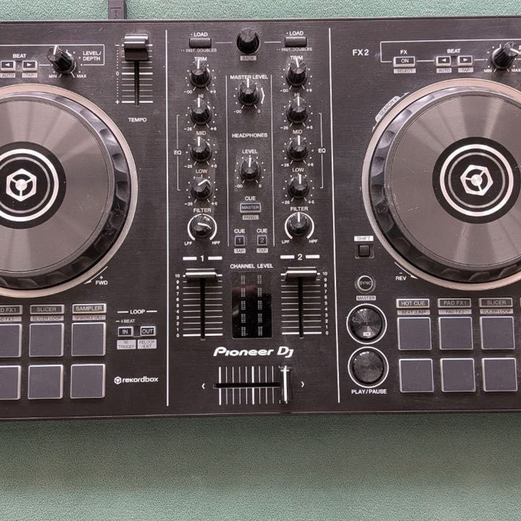Пульт диджейский Pioneer DJ DDJ-RB 2