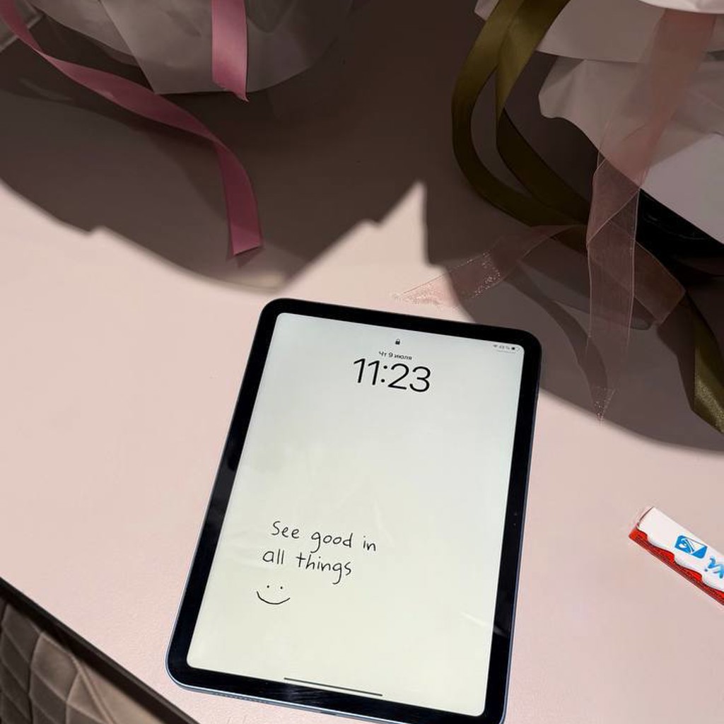 Apple iPad 10 (2022)
