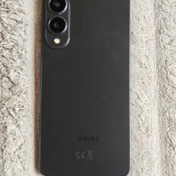 Samsung Galaxy S25 Edge - фото 3