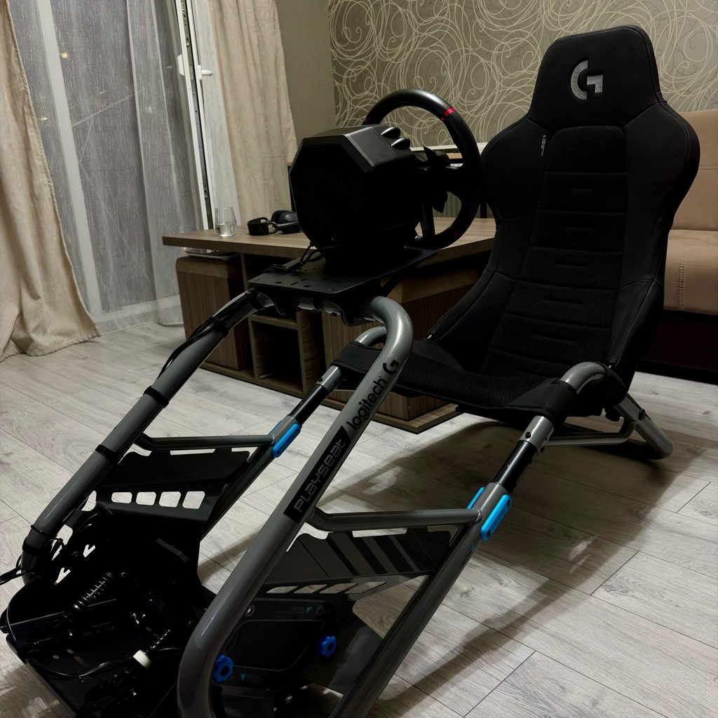 Руль с педалями Thrustmaster T598