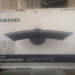 Монитор Samsung изогнутый - фото 2