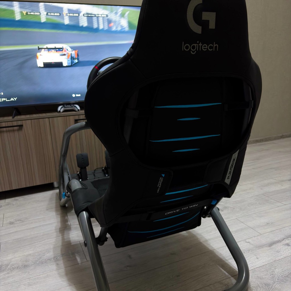 Руль с педалями Thrustmaster T598