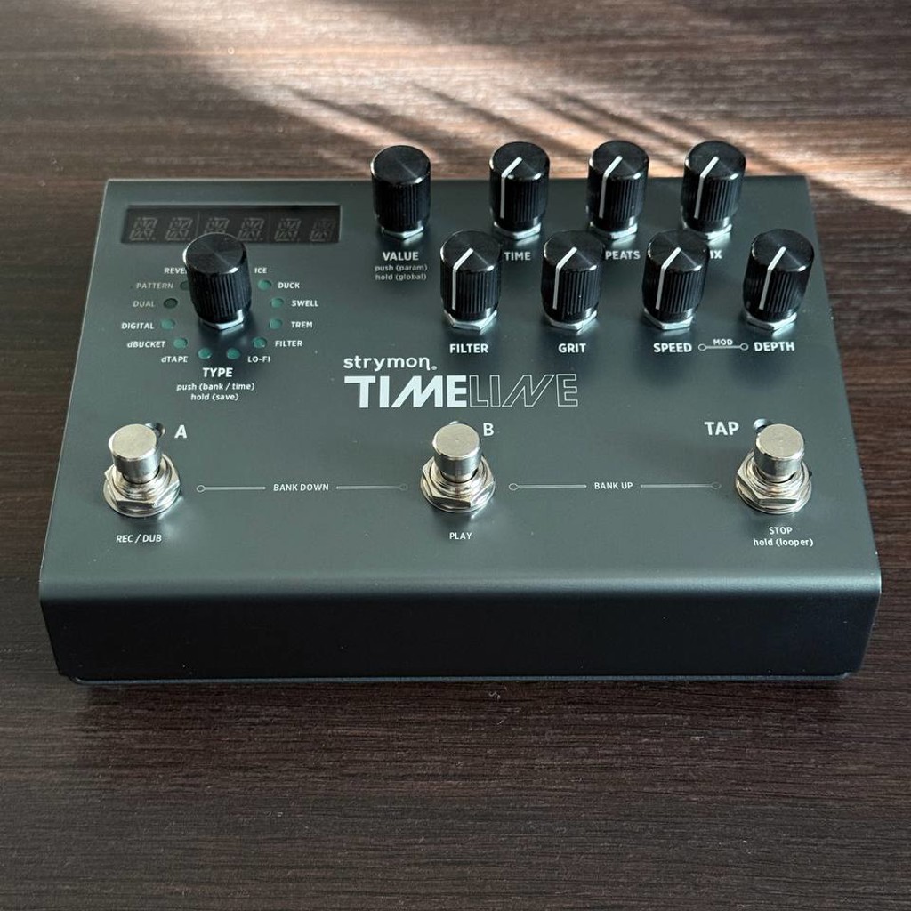 Virus TI2 Desktop Rack Mount