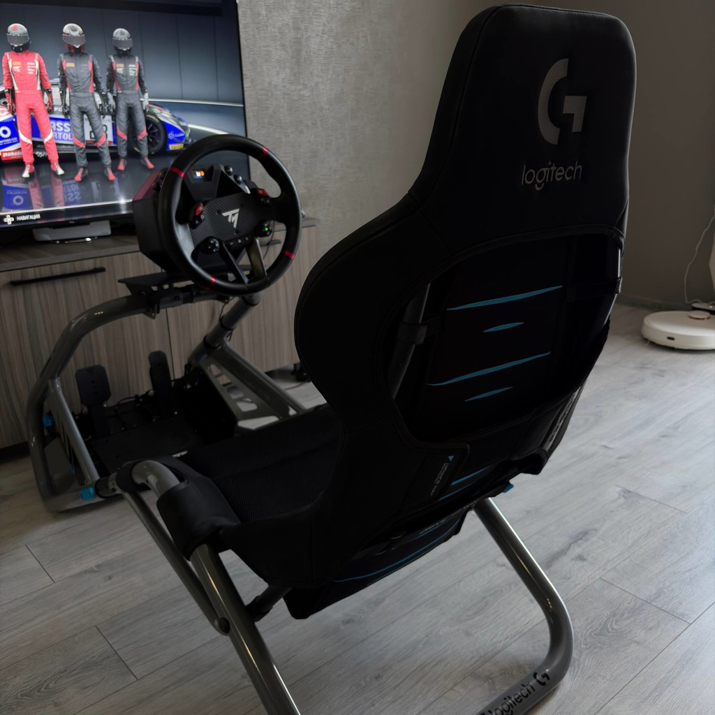 Руль с педалями Thrustmaster T598