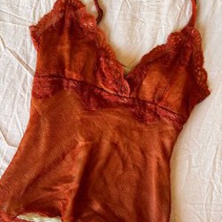 Приталенная рубашка из жатой ткани - фото 8