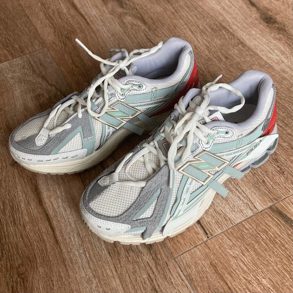 Кроссовки New Balance 1906a