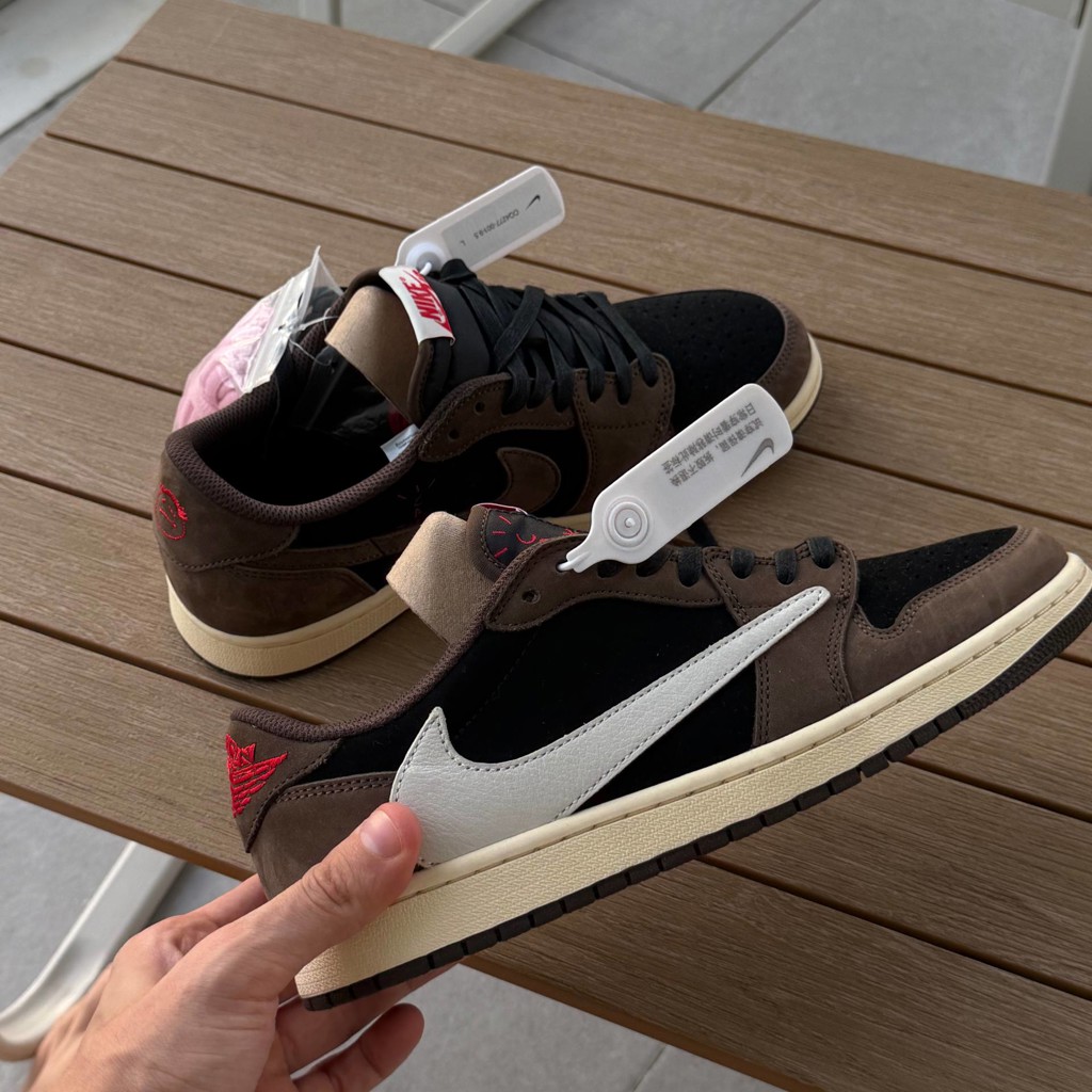 Nike Air Jordan 1 Low OG SP TRAVIS SCOTT