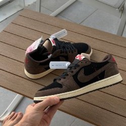 Nike Air Jordan 1 Low OG SP TRAVIS SCOTT - фото 2