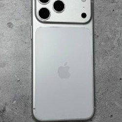 IPhone 17 Pro Max - фото 2