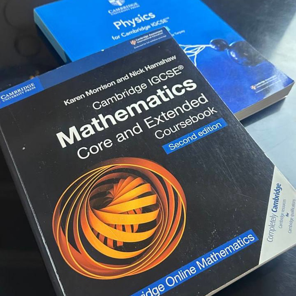 Cambridge IGCSE Mathematics Core and Extended Coursebook