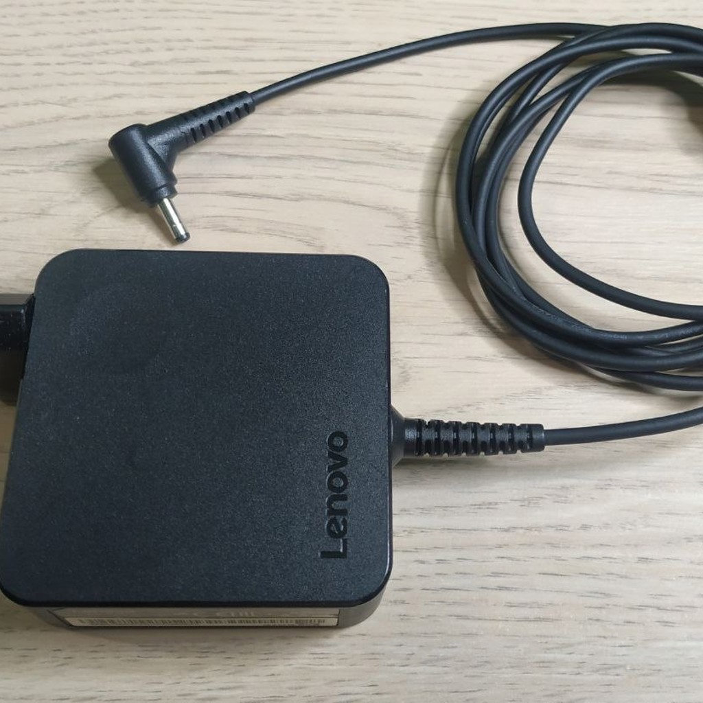 Зарядник для ноутбука Lenovo