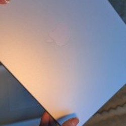 MacBook Neo 13″ 2026 — Blush - фото 3