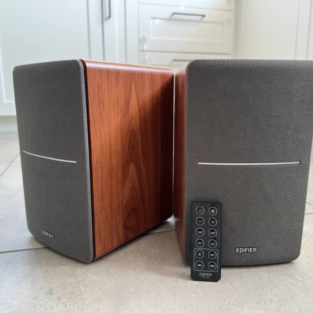 Edifier Powerful Bookshelf Speakers R1280DB