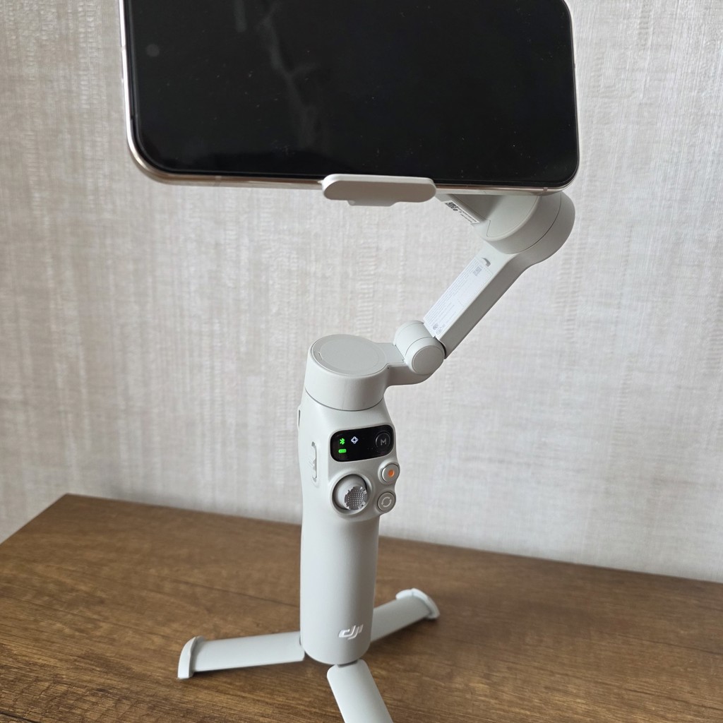 Стабилизатор для телефона DJI Osmo Mobile 7