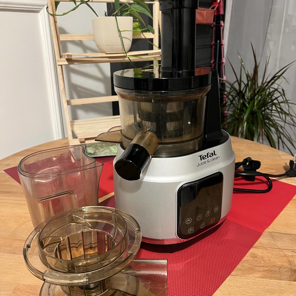 Шнековая соковыжималка Tefal Juice & Clean
