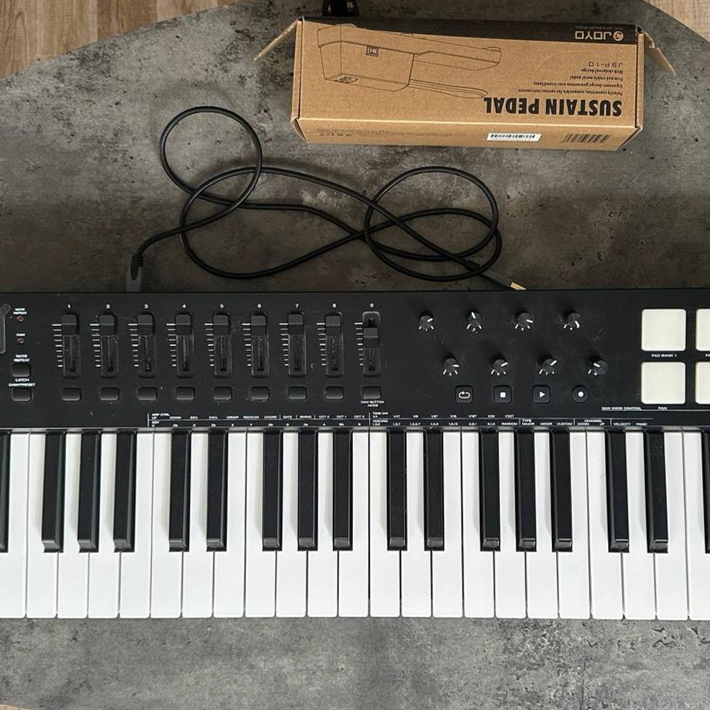 Midi клавиатура m-audio oxygen 49