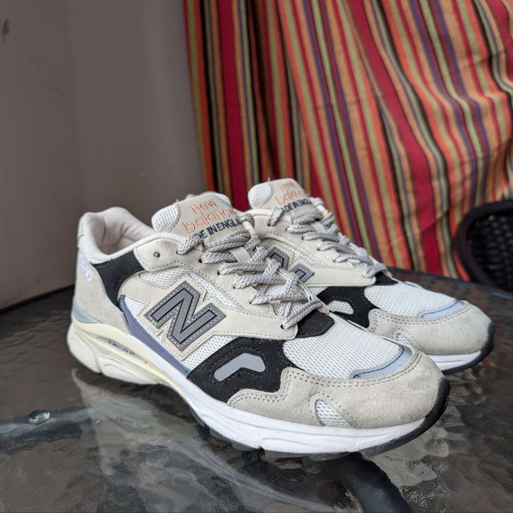 Кроссовки New Balance 920