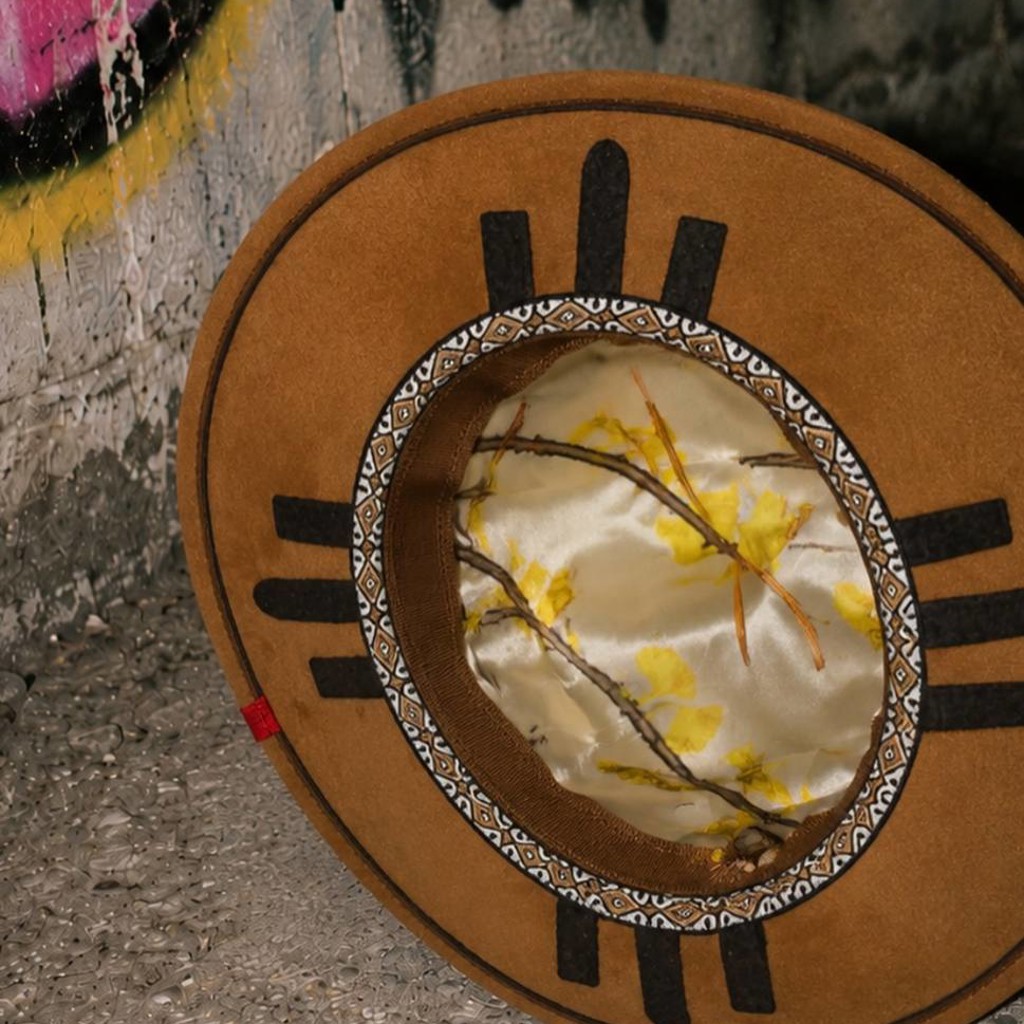 Кастомная шляпа