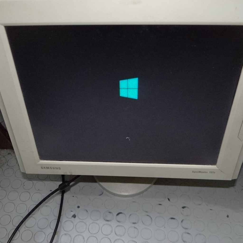 Монитор VGA
