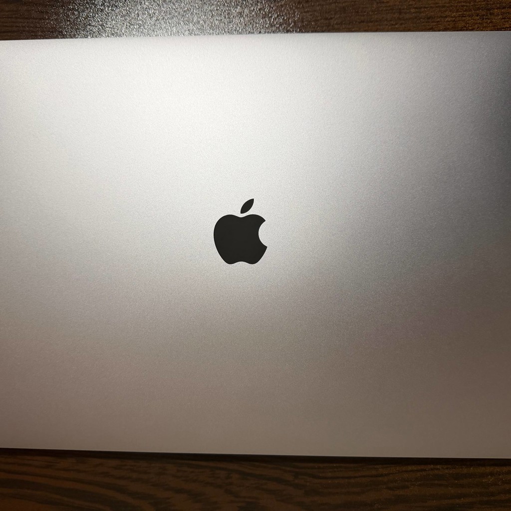 MacBook Pro 16' (2019)
