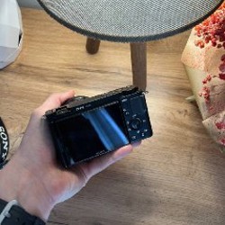 Камера Sony ZV-E10 - фото 3